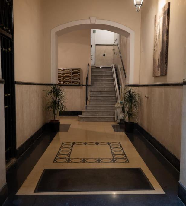Merulana Penthouse: 5 Minutes Walk From Colosseum Экстерьер фото